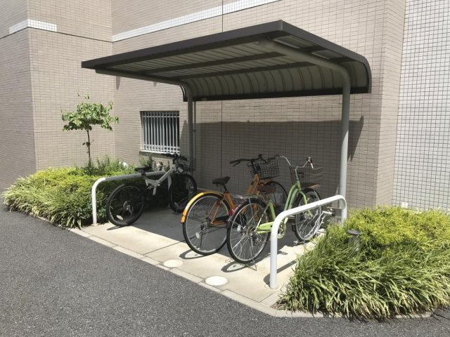 T.S.ヴィラージュの駐車場|駐輪場
