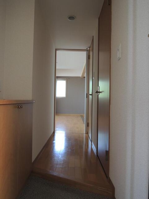 フォレスト千駄ヶ谷の玄関|きれいな玄関です