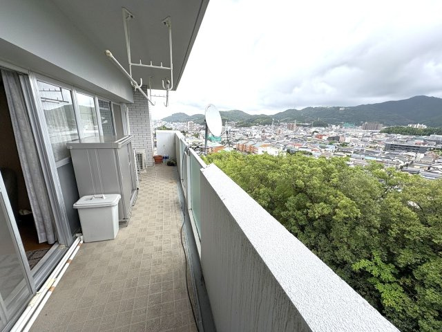 【バルコニー】 | アーネスト能茶山