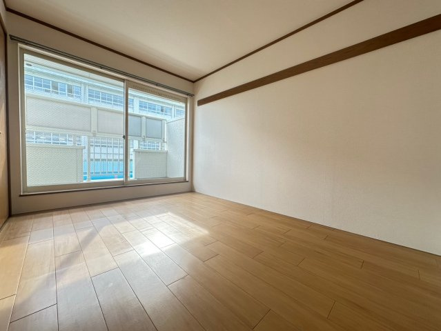 サニーエクセレントの洋室