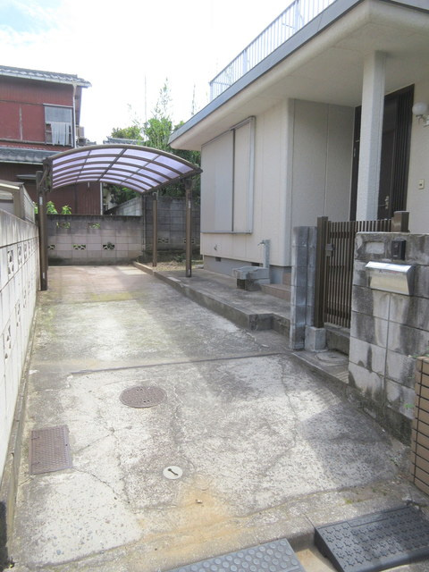 津幡邸のエントランス|★エントランス★