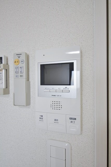 フジパレス遠里小野Ⅴ番館のセキュリティ|フジパレス遠里小野Ⅴ番館　モニター付きインターホン