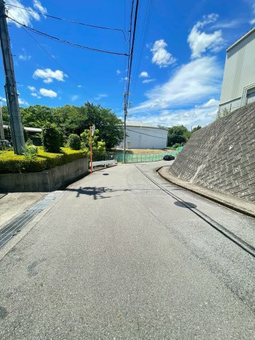 ラフォーレ南平台の周辺