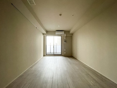 【居間・リビング】 | ロイヤルパークス有明 | ※写真は同タイプ住戸です。
