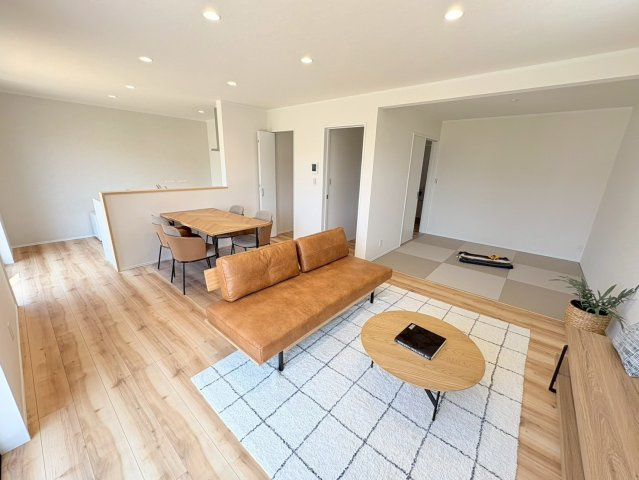 ダイマルタウン　岐阜市中鶉第10　全４区画分譲の居間・リビング