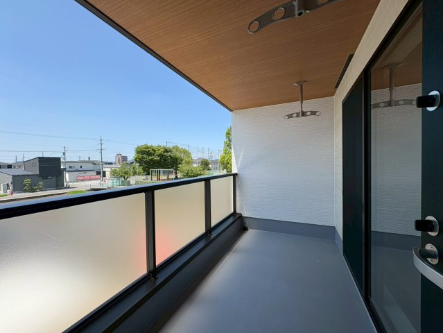 ダイマルタウン　岐阜市中鶉第10　全４区画分譲のバルコニー