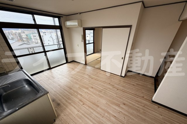 カキヤハイツの居間・リビング