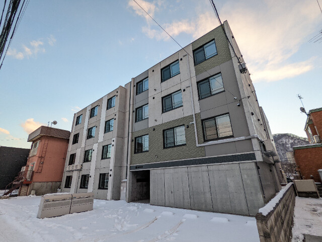 札幌市中央区南八条西２０丁目の賃貸マンション