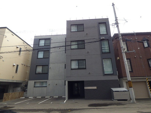札幌市中央区南十二条西８丁目の賃貸マンション