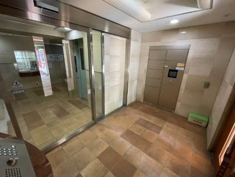 練馬区練馬４丁目の賃貸マンションのロビー