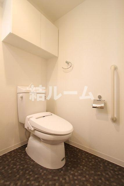 板橋区小豆沢２丁目の賃貸マンションのトイレ