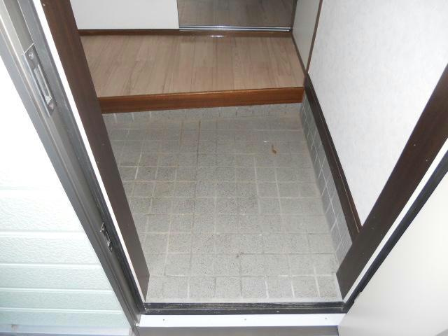 エステート豊川Ｂの玄関