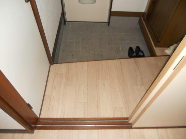 エステート豊川Ｂの玄関