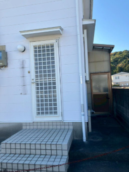 「南向き角地」高知市長浜　中古一戸建てのその他|便利な勝手口。