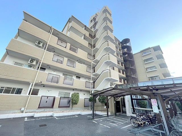 グランドールフジタ