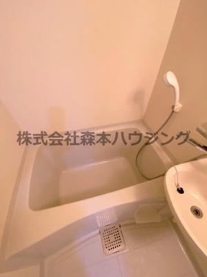 【浴室】 | 　Fromホキタ1番館 | ゆったり過ごせるお風呂です