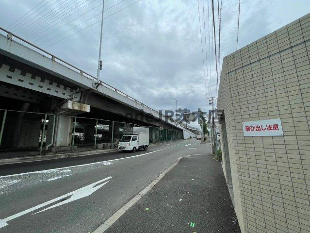 クリアネスコートの周辺
