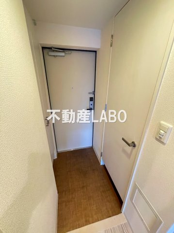 エスリード弁天町パークプレイスの玄関