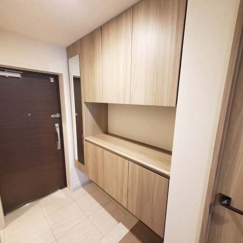 アクタス博多グランミライの玄関