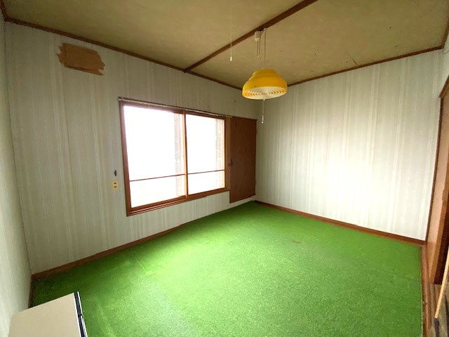 【商談中】大空町女満別西4条5丁目中古住宅の洋室
