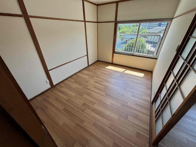 雲雀ヶ丘2丁目戸建の寝室