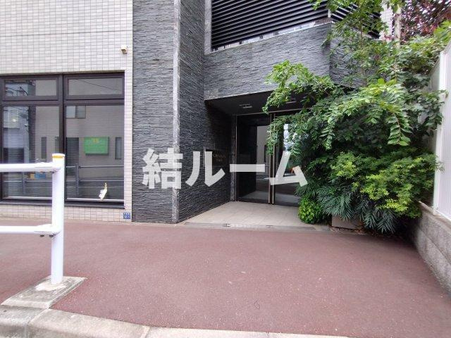 板橋区中板橋の賃貸マンションのエントランス