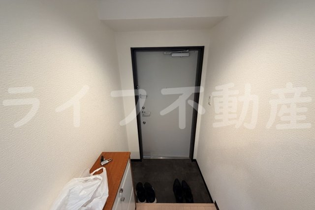 クイーンライフ東今里の玄関