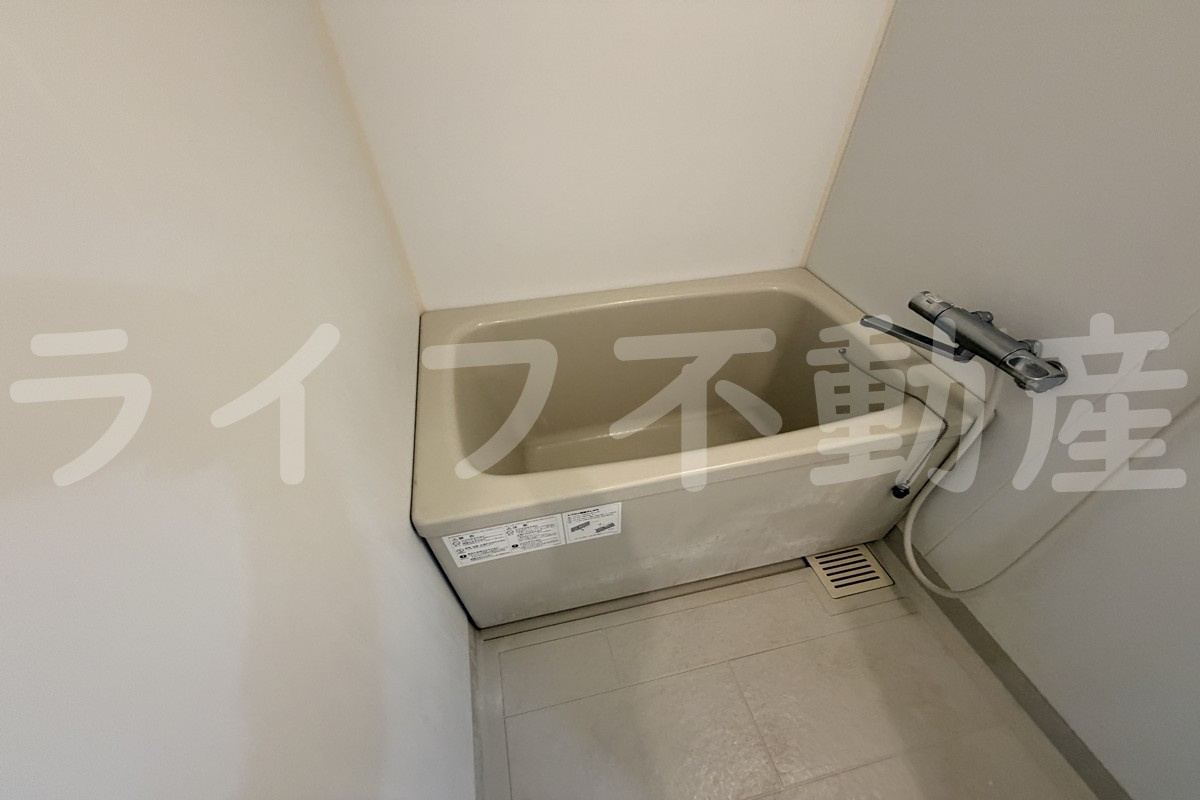 クイーンライフ東今里の浴室