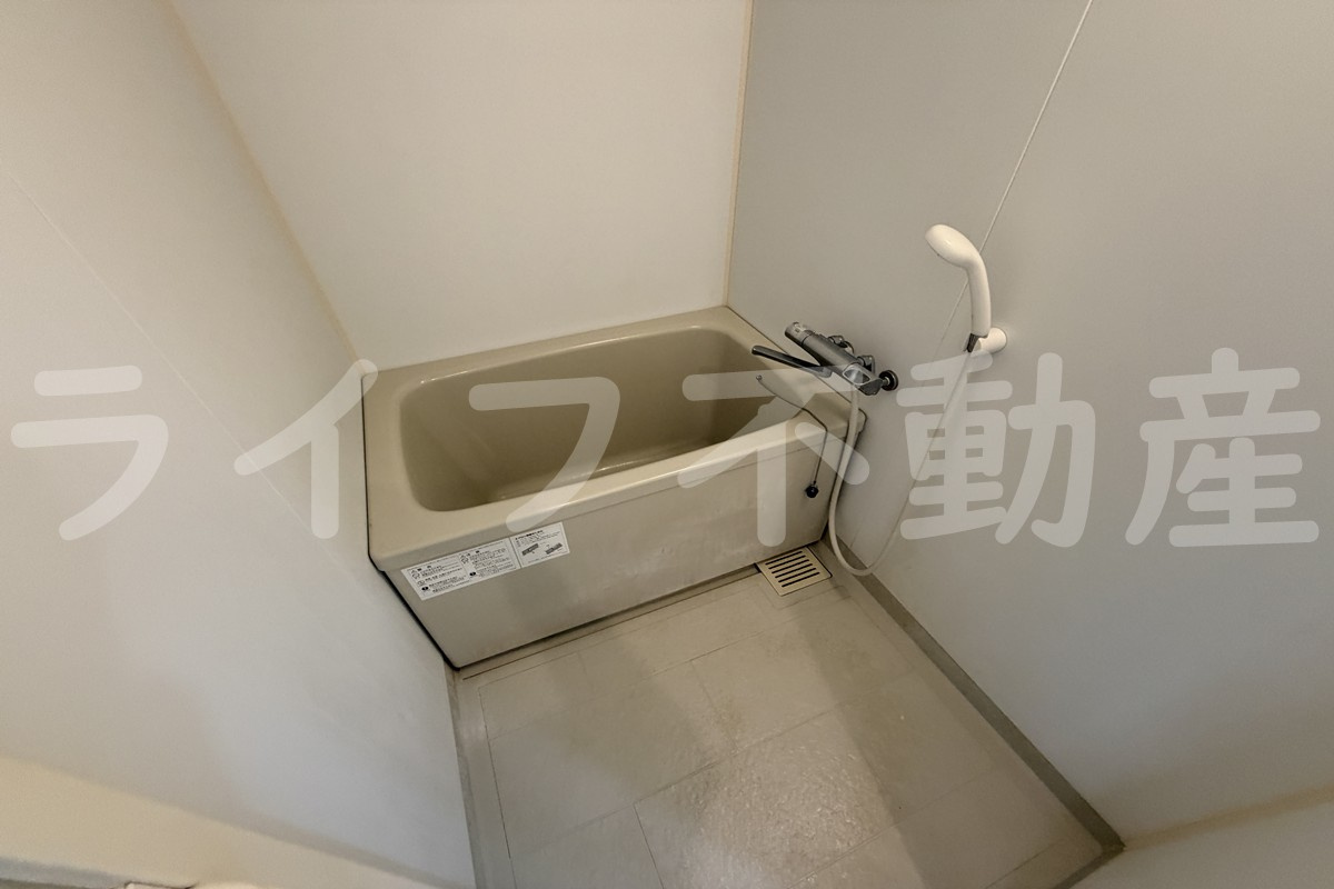 クイーンライフ東今里の浴室