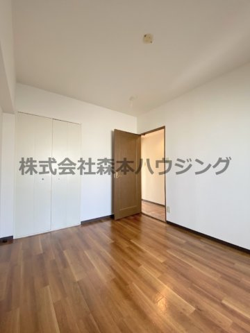 【洋室】 | 　グレイシィーK・Y | ※同タイプ別室の写真となります。
　設備内容や内装色調など相違がある場合は実際のお部屋の現状優先となります。