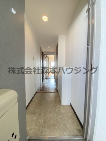 【内装】 | 　グレイシィーK・Y | ※同タイプ別室の写真となります。
　設備内容や内装色調など相違がある場合は実際のお部屋の現状優先となります。