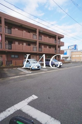 【駐車場】 | フローリッシュマンション | 駐車場です。