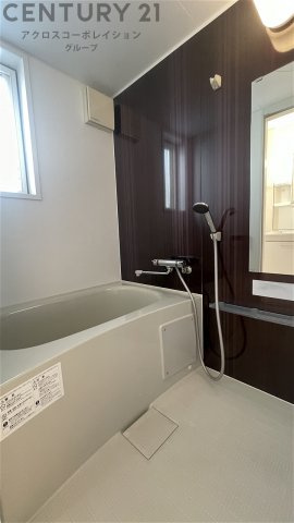 シンプルで機能的なユニットバスです