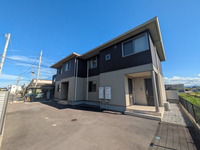 シャーメゾン春日 Ｂ棟の外観