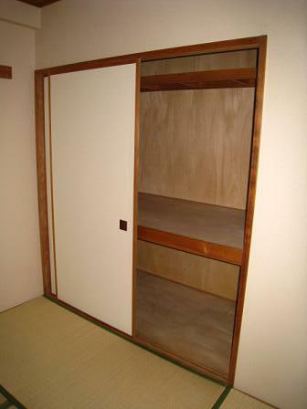ステラメゾン武蔵小山の収納|こまごまとしたものを収納できそうですね