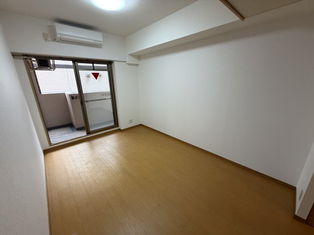 【居間・リビング】エステムコート新神戸エリタージュ
