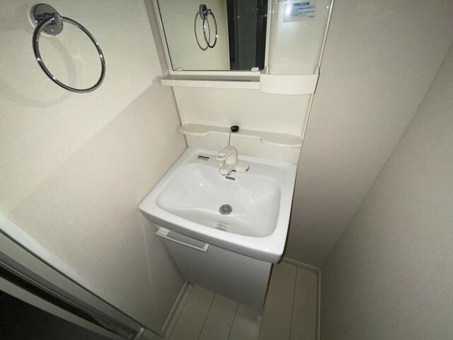 グロワール諏訪坂の洗面所