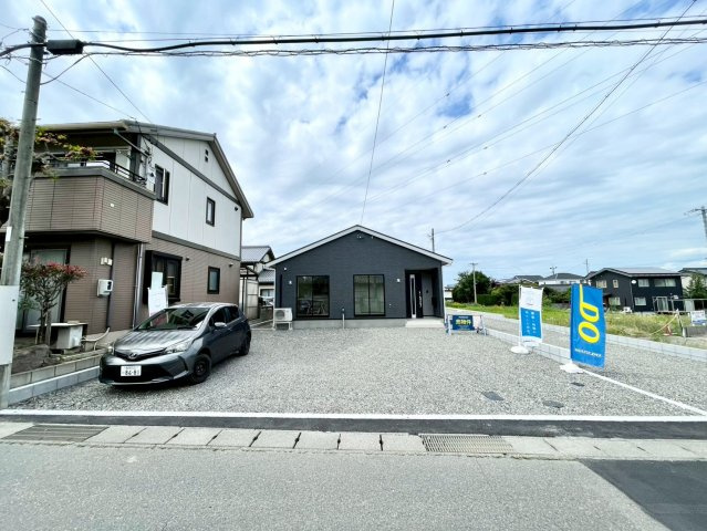 松本市波田第８の駐車場
