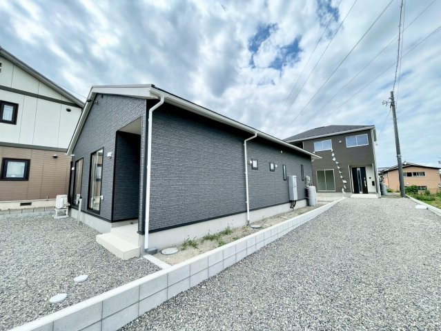 松本市波田第８の外観