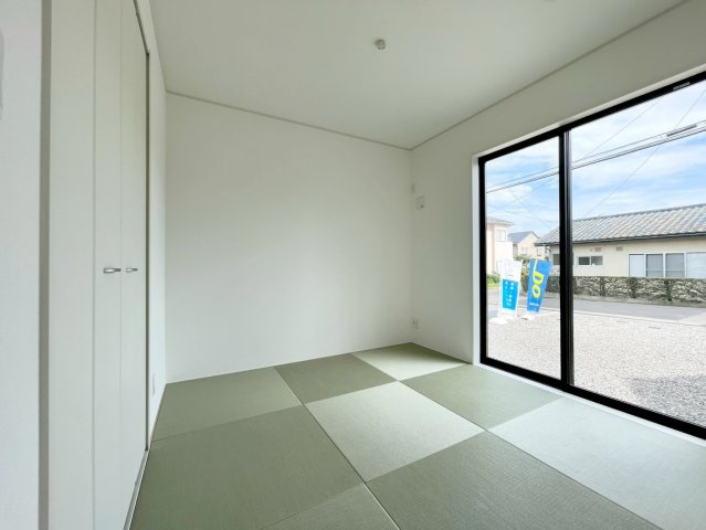松本市波田第８の和室|和室はリビングに隣接しているのでお子様のお昼寝や客間として最適です♪
