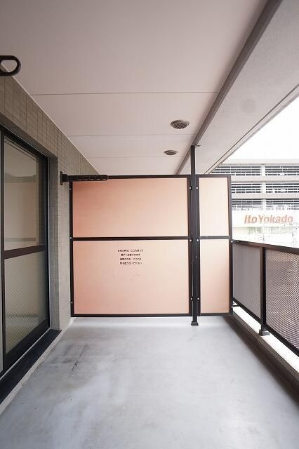 ＵＲＢＡＮ　ＴＥＲＲＡＣＥの収納