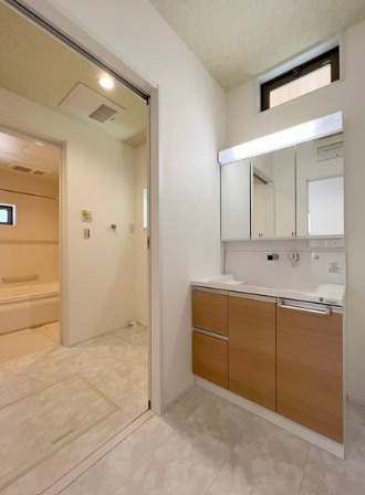●鈴鹿市庄野 新築戸建【全3棟】の独立洗面台
