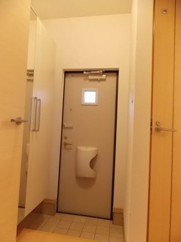 カーサフィオーレⅠの玄関