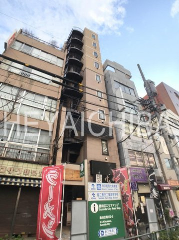 YCYの外観