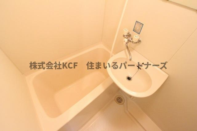 ダイナコート久留米レジックスの浴室|日々の疲れを癒すお風呂付です