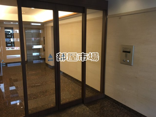 浅草寺相馬参番館のロビー