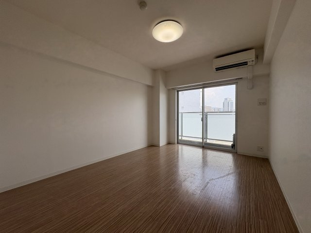 【居間・リビング】SEA　SIDE　PALACE　KOBE(シーサイドパレスコウベ)