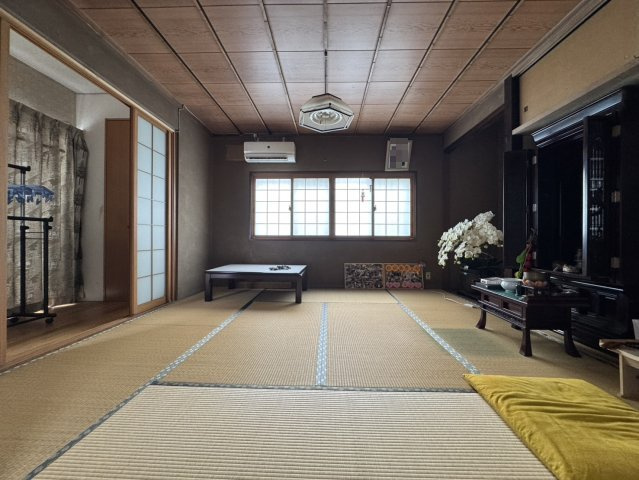 オシャレにリノベした住み心地の良い間取りと立地♪新生活に最適♪那須塩原市の中古住宅の和室
