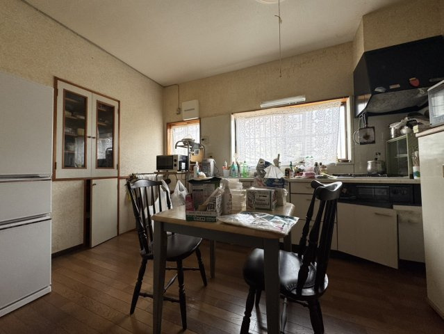 オシャレにリノベした住み心地の良い間取りと立地♪新生活に最適♪那須塩原市の中古住宅のキッチン