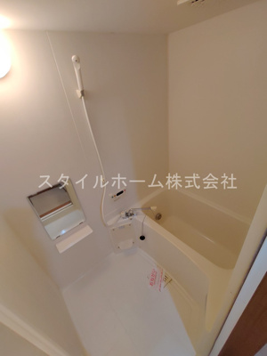 【浴室】 | ウイングハイツ | 別部屋写真です。